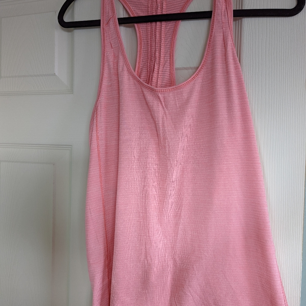 Lululemon top